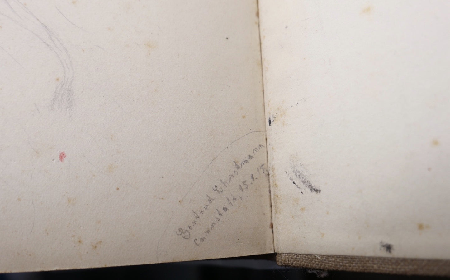 Skizzenbuch mit Tier‑ und Frauenzeichnungen 1939 mit handschriftlichen Gedichten