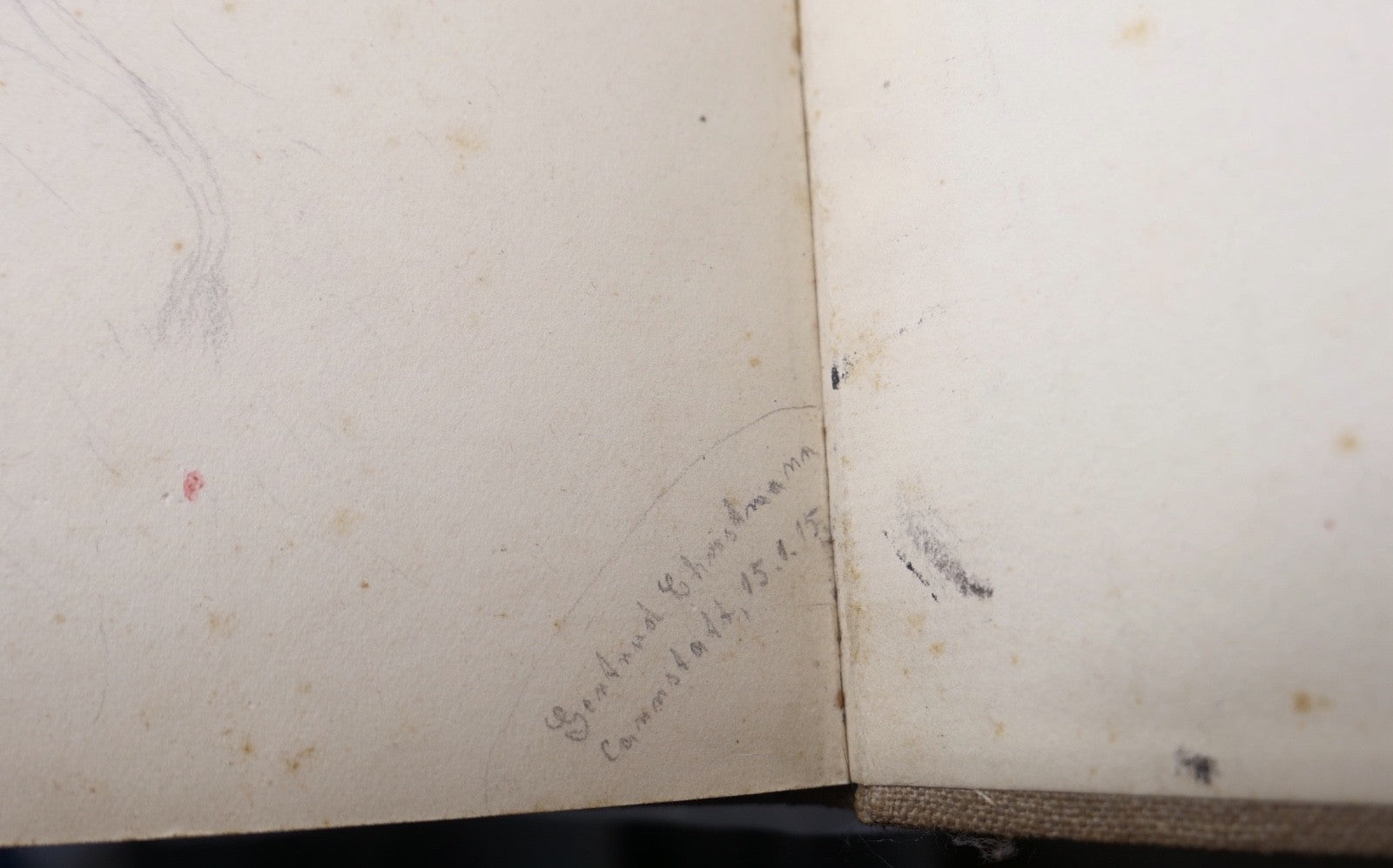 Skizzenbuch mit Tier‑ und Frauenzeichnungen 1939 mit handschriftlichen Gedichten