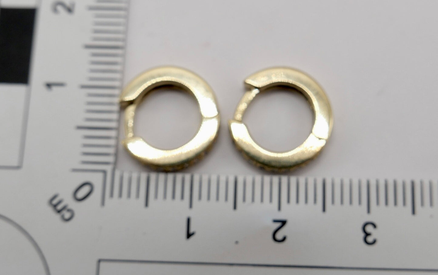 0,4 Ctw Diamant Creolen 750 18K Gelbgold 40 Brillanten besetz Ohrringe 90er