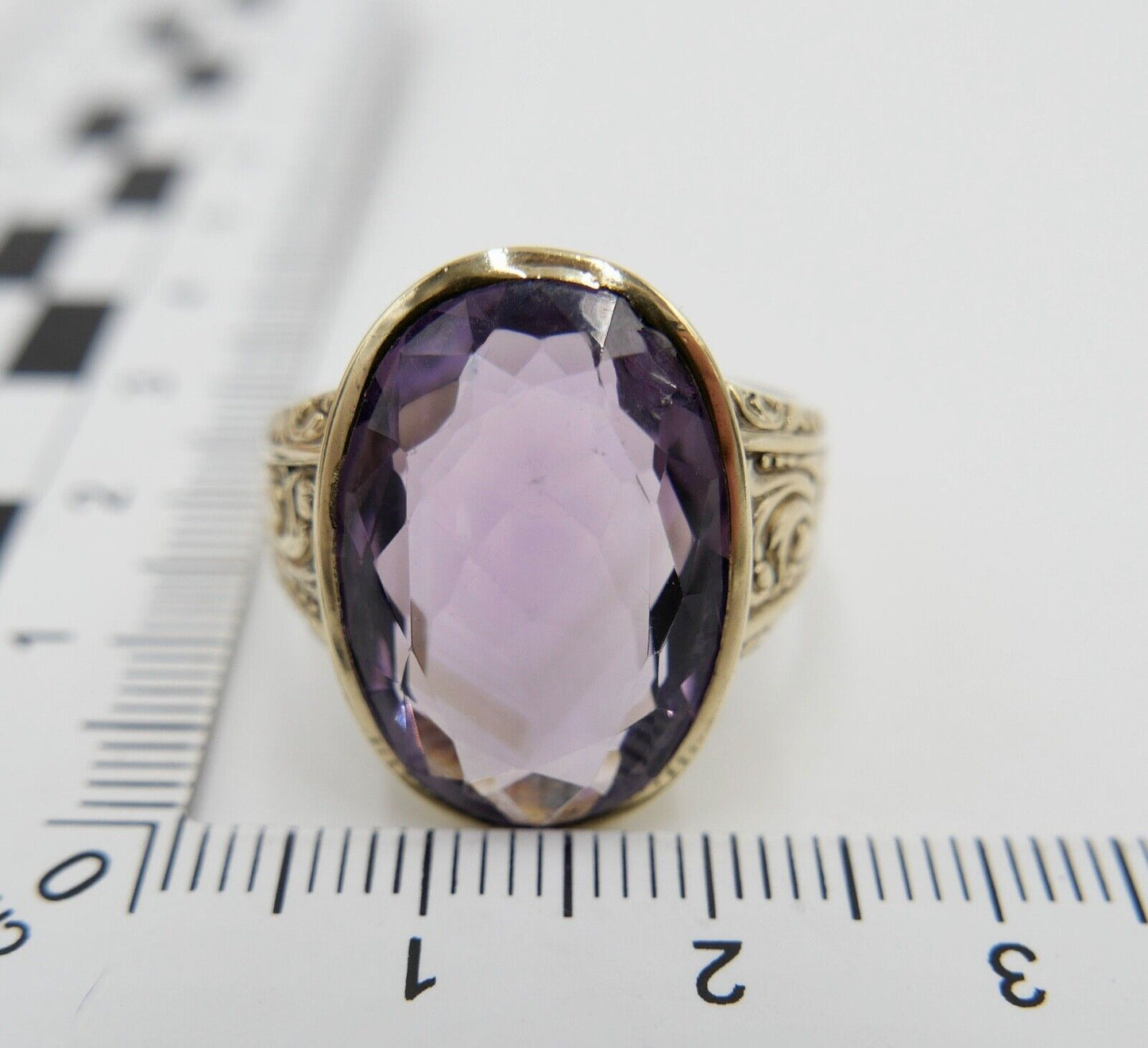 Antiker Jugendstil Damen Gold Ring 9K 375 Gr. 64 mit 14 Ct großem Lila Amethyst