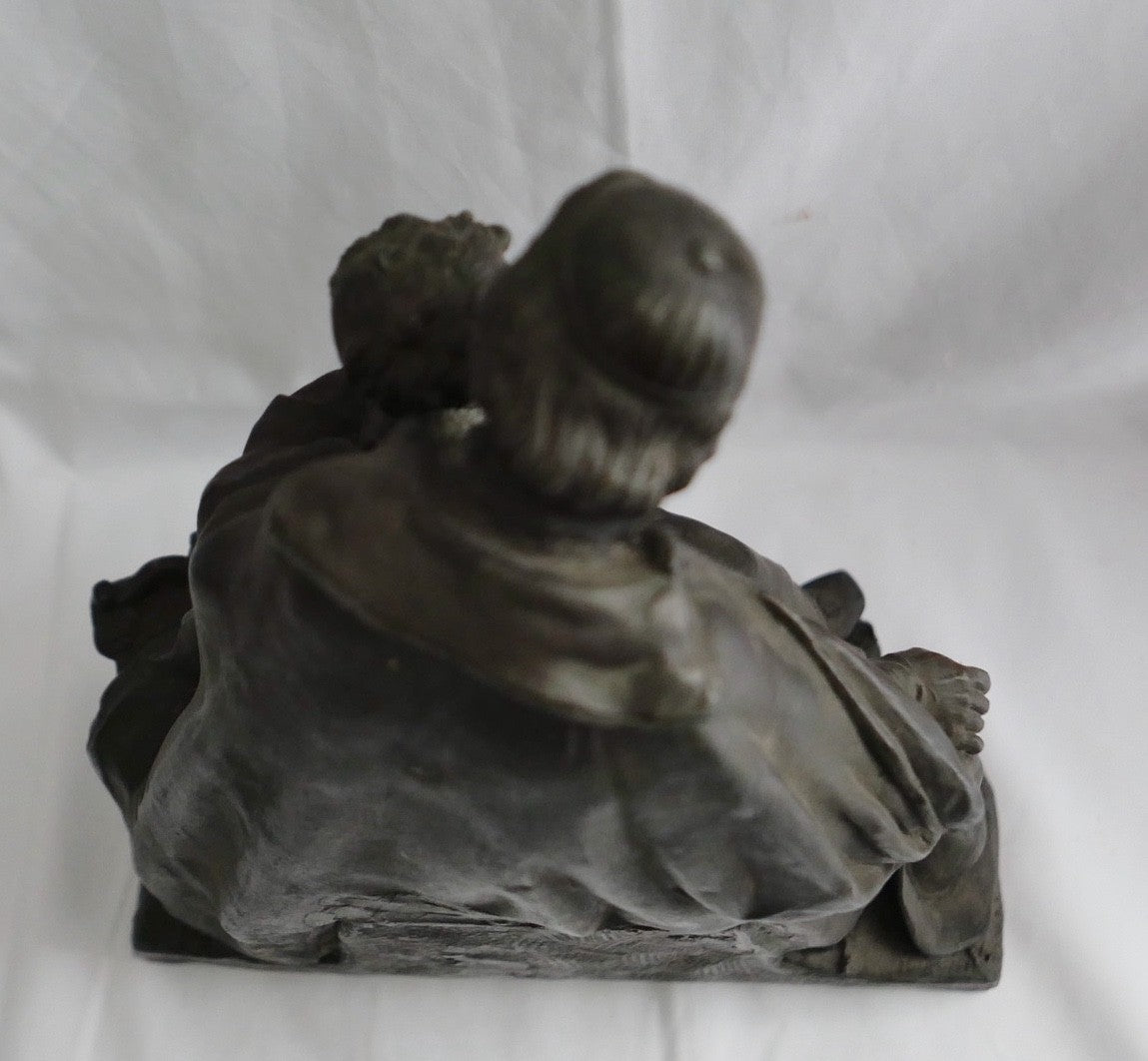 Antike Skulptur Heiliger mit Kind Bronze Optik Sakrale Kunst St. Vincent de Paul