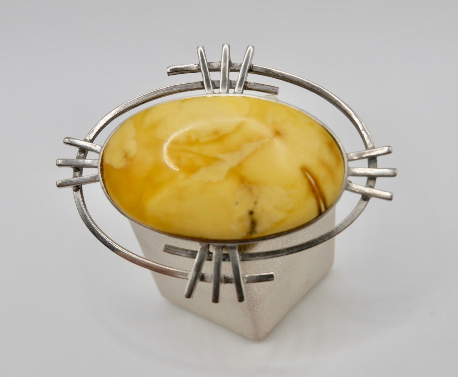 Vintage Silberbrosche mit gelbem Naturbernstein 925 Silber butterscotch