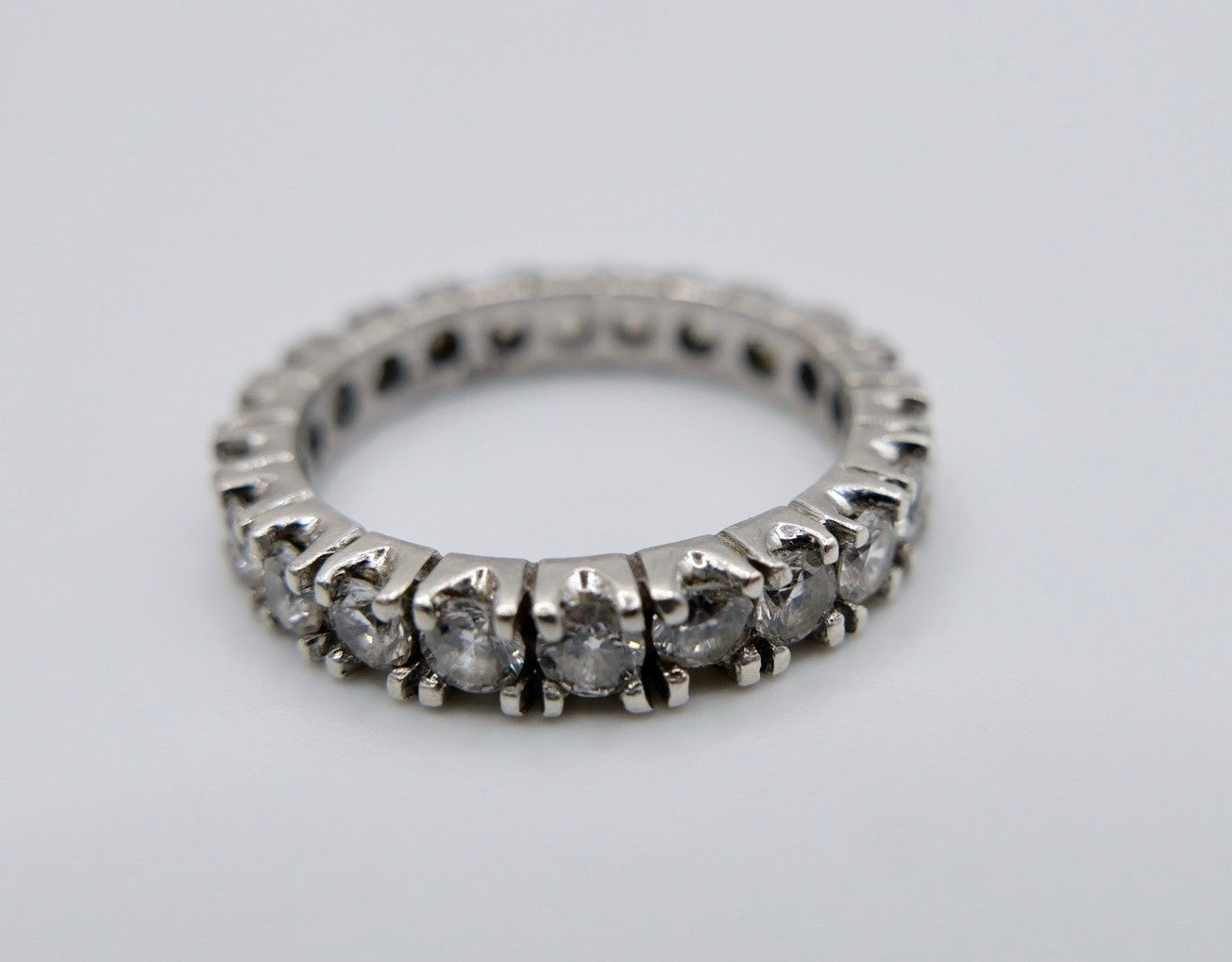 Alter eleganter Silber Memory Eternity Ring 925er Silber Zirkonia Besatz Gr. 58
