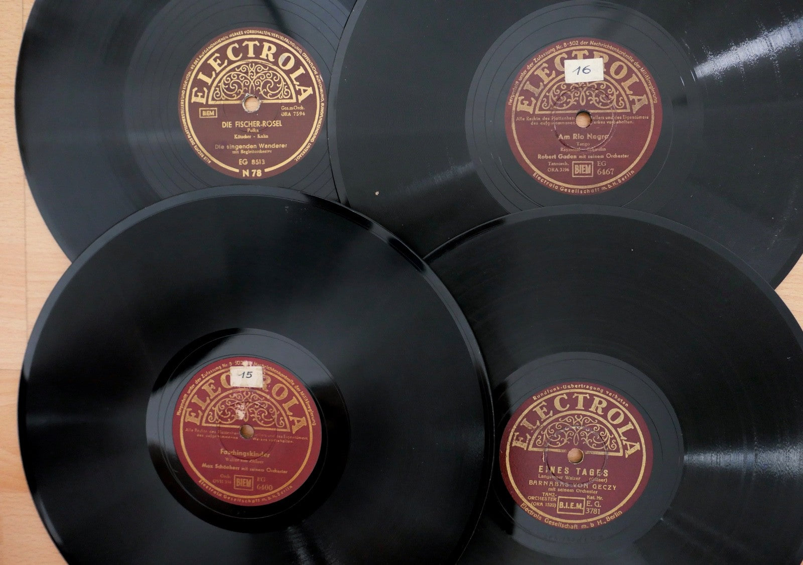 Konvolut Schellackplatten 105 Stk Schlager Operette Weihnacht 25 cm 10" Polydor