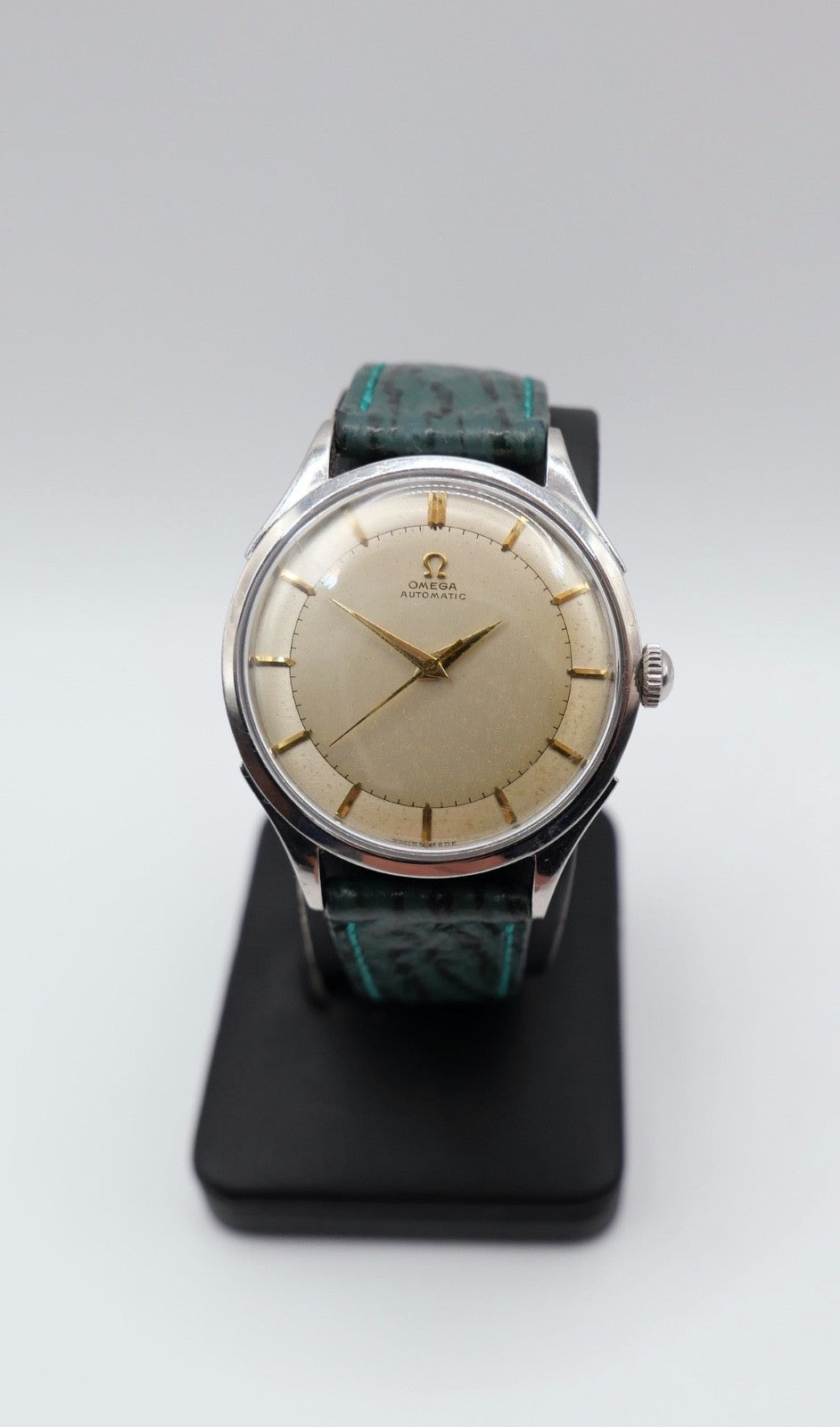 Omega Herrenarmbanduhr Ref. 2637-5 SC Kal. 354 automatischem Hammeraufzug Bumper