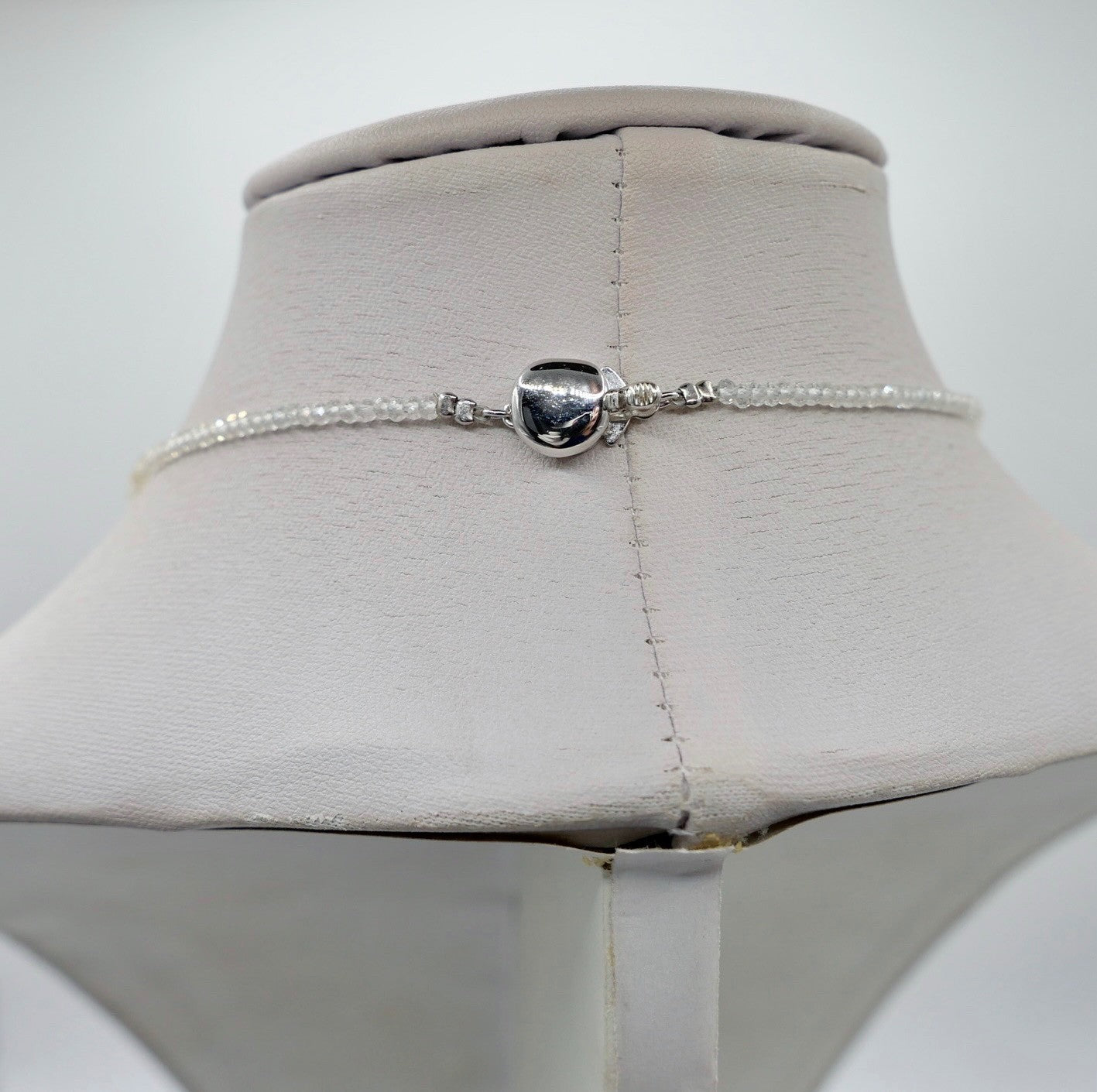 Elegante Kette mit großer Barockperle & Bergkristall 50 cm Silberverschluss