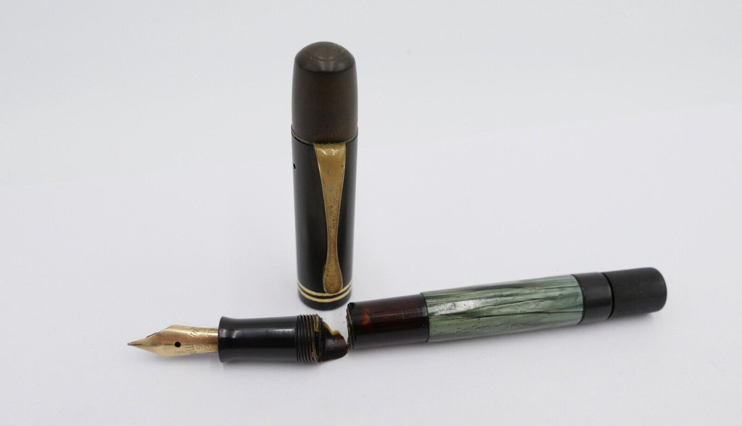 30er PELIKAN 100 Kolbenfüller Füller 585 14Ct Gold Feder grün schwarz gestreift