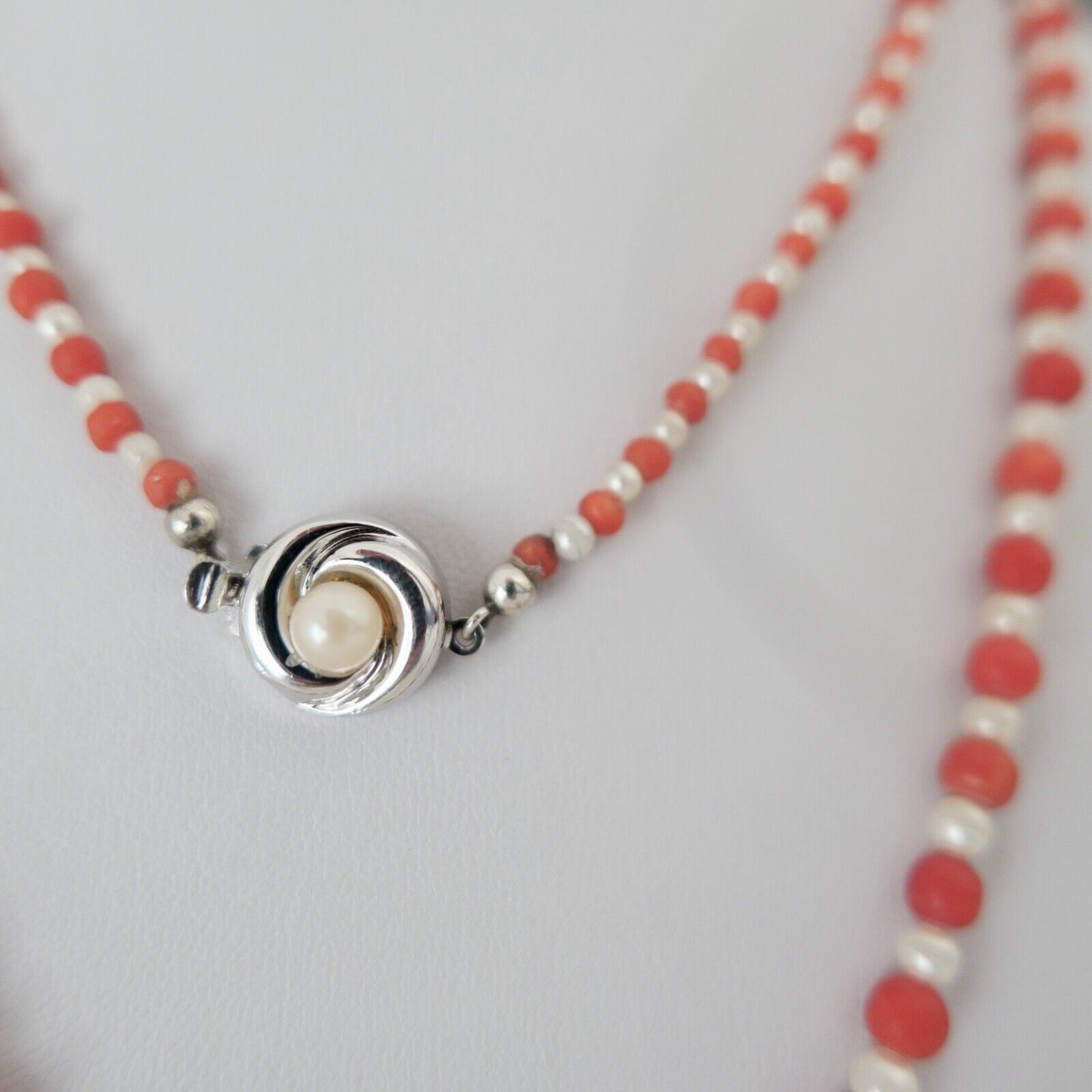 Seltene Korallen / Perlen Mix Kette coral pearl necklace 835 Ø 7,6mm Kugel 83cm