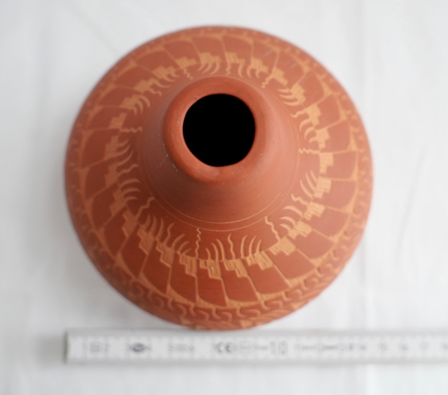 80er Jahre kleine designer Ton Terrakotta Blumenvase von Johan Johnn Johnson