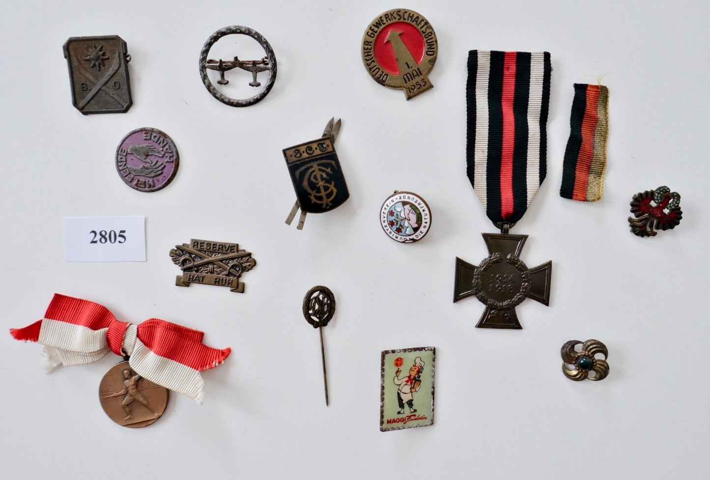 Militaria Konvolut Orden Abzeichen Ehrenkreuz 1.Weltkrieg Freikorps Flieger