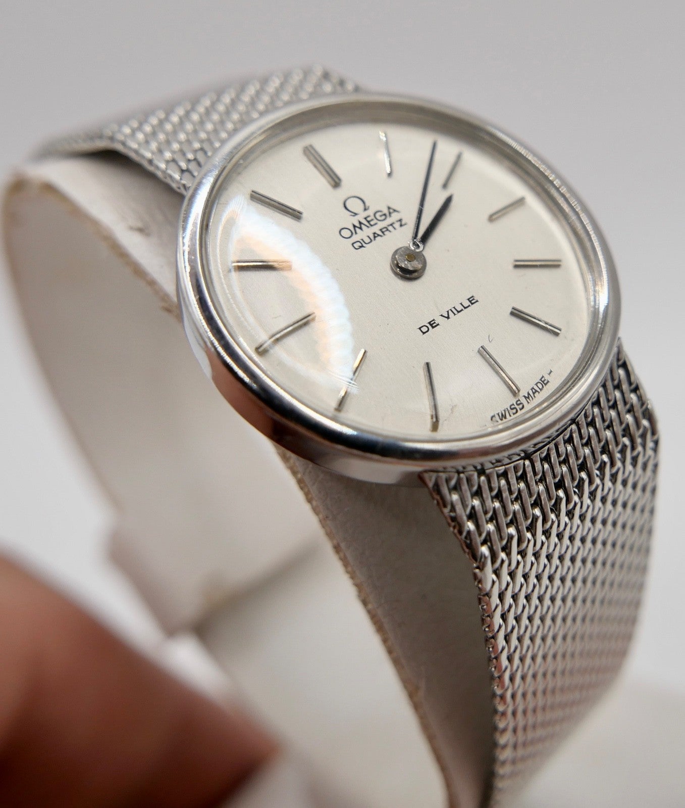 80er Jahre OMEGA De Ville Damenuhr Ref. 591.0012 Quarz 25mm im original Zustand