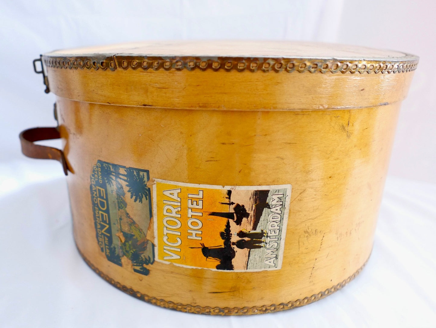 20er 30er Hutschachtel Reisekoffer Holz original Hotel Aufkleber Gardone Riviera