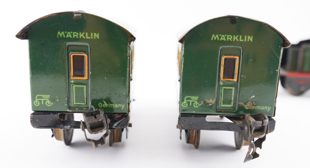 Märklin Blech Lokomotive 880 Tender 889/0 Personenwagen 17190 Güterwagen 365