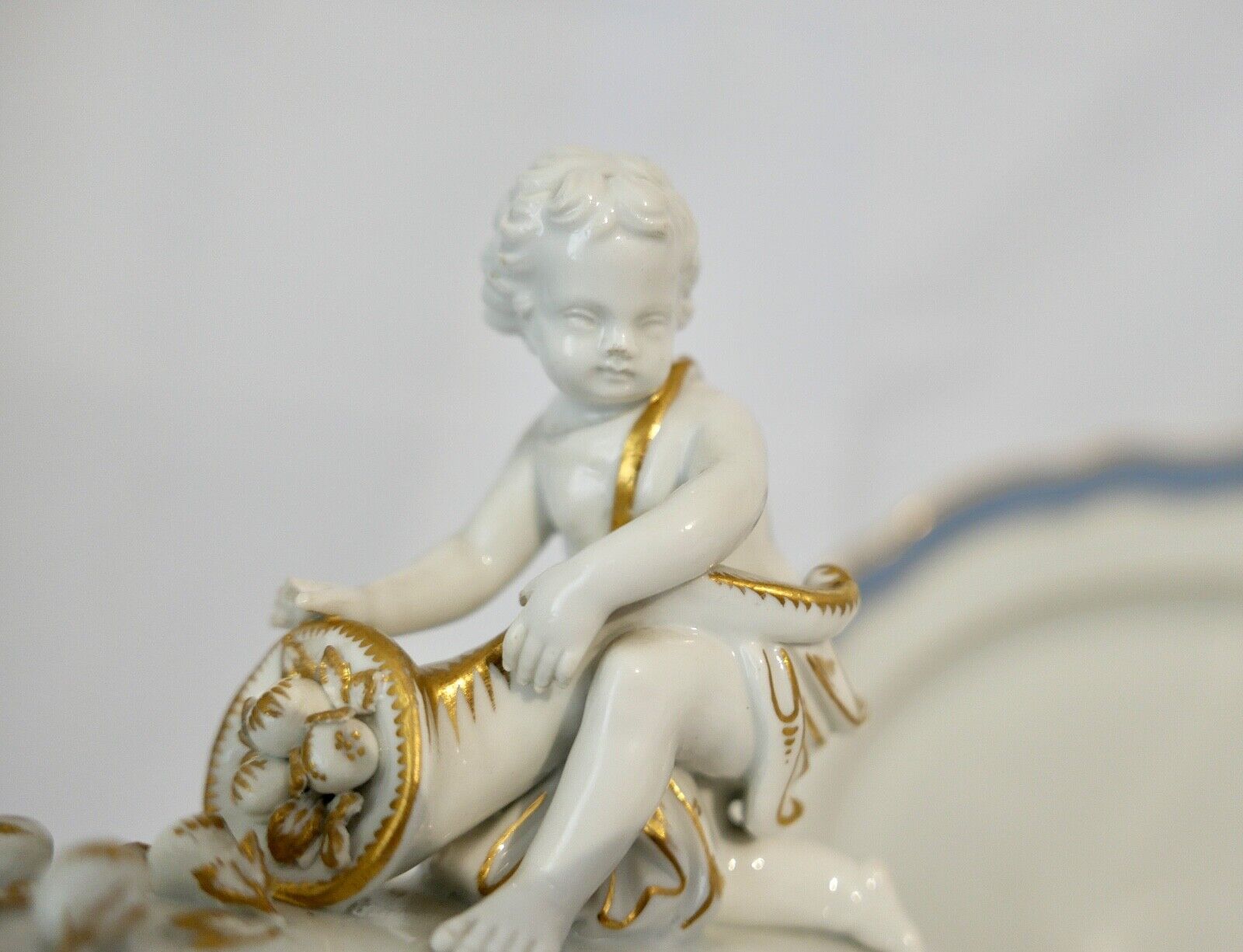 Knaufzeit seltenes Meissen Speiseservice Weiß Blau Gold Putto XXL Platte 1.Wahl