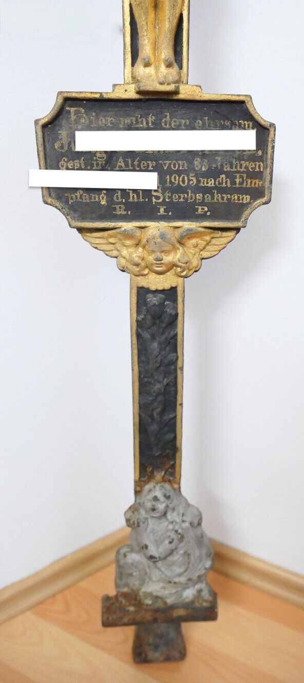 Großes antikes Grabkreuz aus Gusseisen 1905 Grabstein Grab Österreich 116x43 cm 