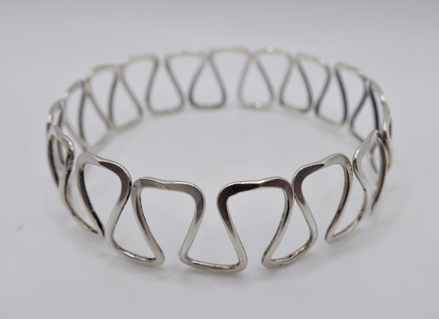 1960er Vintage feiner formbarer Armreif Silber 835 Wellen Muster E/P Armband