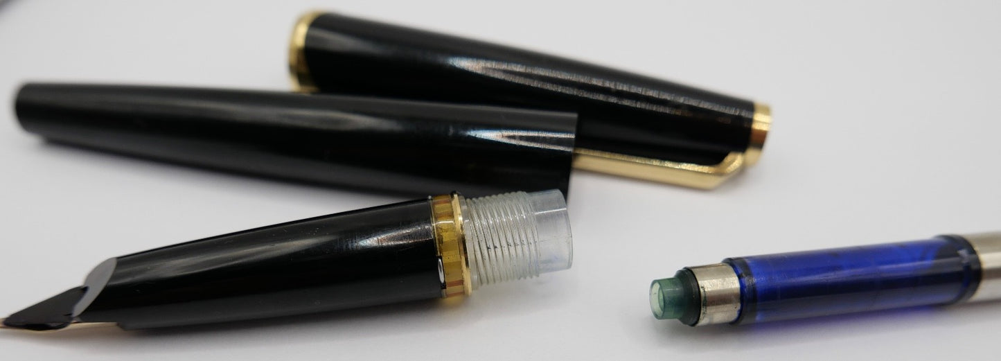 Nr. 121 Füller Füllfederhalter Montblanc 585 14kt Gold Feder
