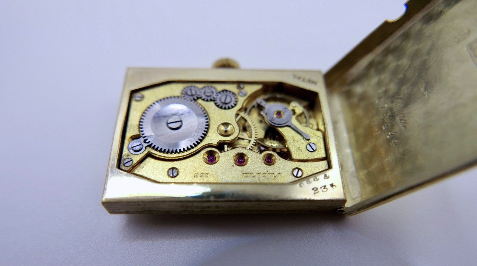 Art Deco 1930er Armbanduhr aus 585  Gelbgold 14K Alpina 863 Herrenuhr