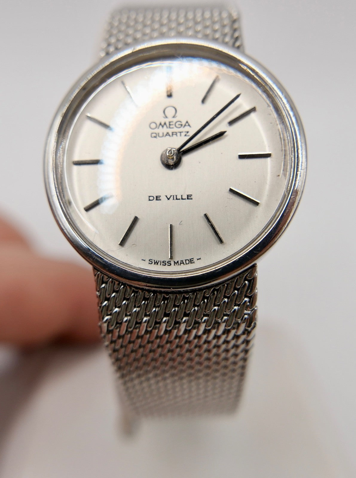 80er Jahre OMEGA De Ville Damenuhr Ref. 591.0012 Quarz 25mm im original Zustand