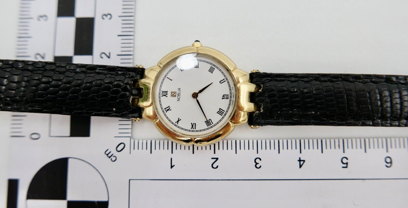 90er Jahre Noblia Damen Armbanduhr 5420-F41434 Y Quartz vergoldet Lederband