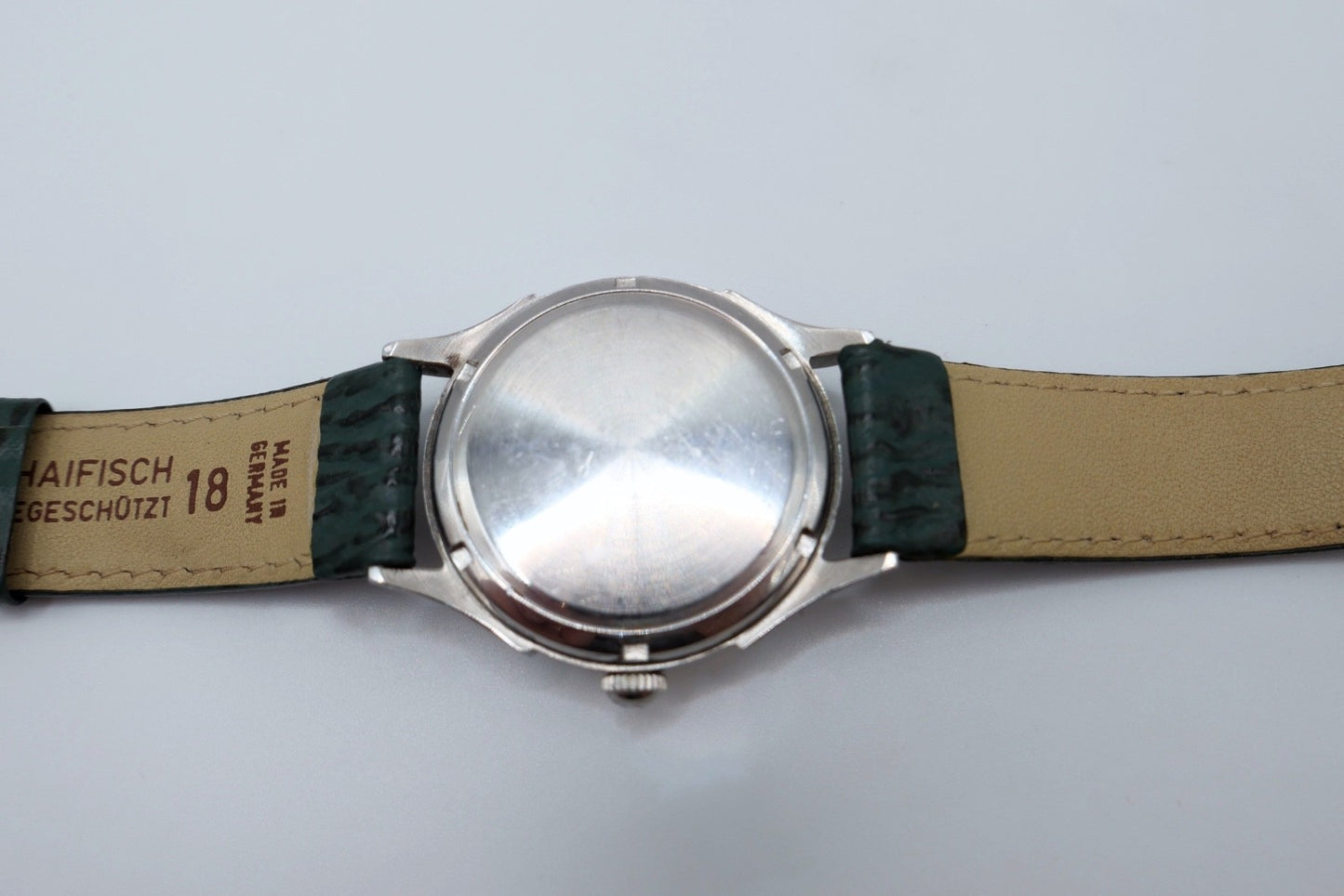 Omega Herrenarmbanduhr Ref. 2637-5 SC Kal. 354 automatischem Hammeraufzug Bumper