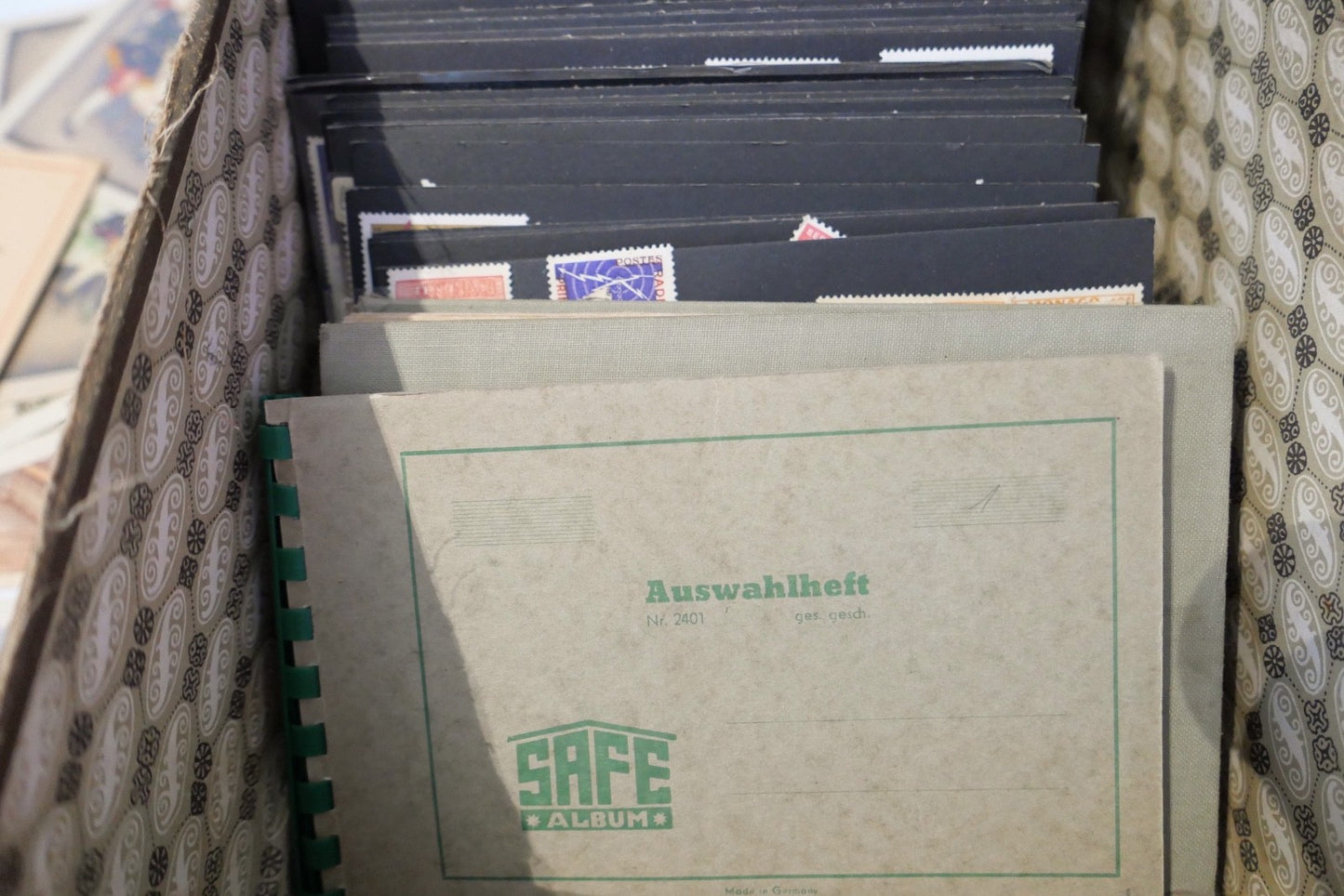 28 Kg Briefmarkennachlass Alben Sammlungen Deutschland Europa Übersee Lose Ware