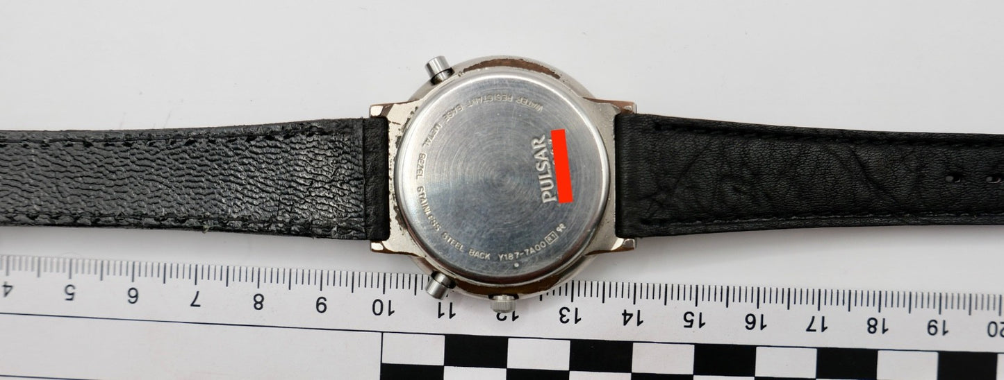 Pulsar Chronograph Quartz Herrenuhr Y187-7A00 seltene Ausführung