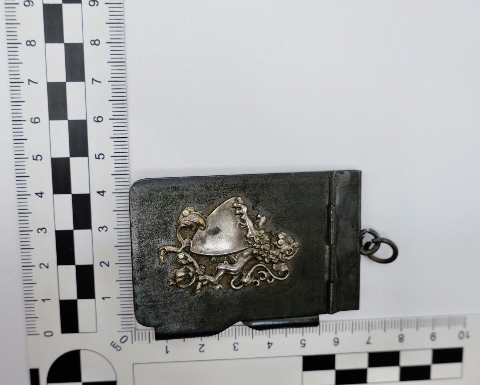 Antikes Chatelaine Notizbuch Metall Löwen-Wappen um 1900 Miniatur-Almanach