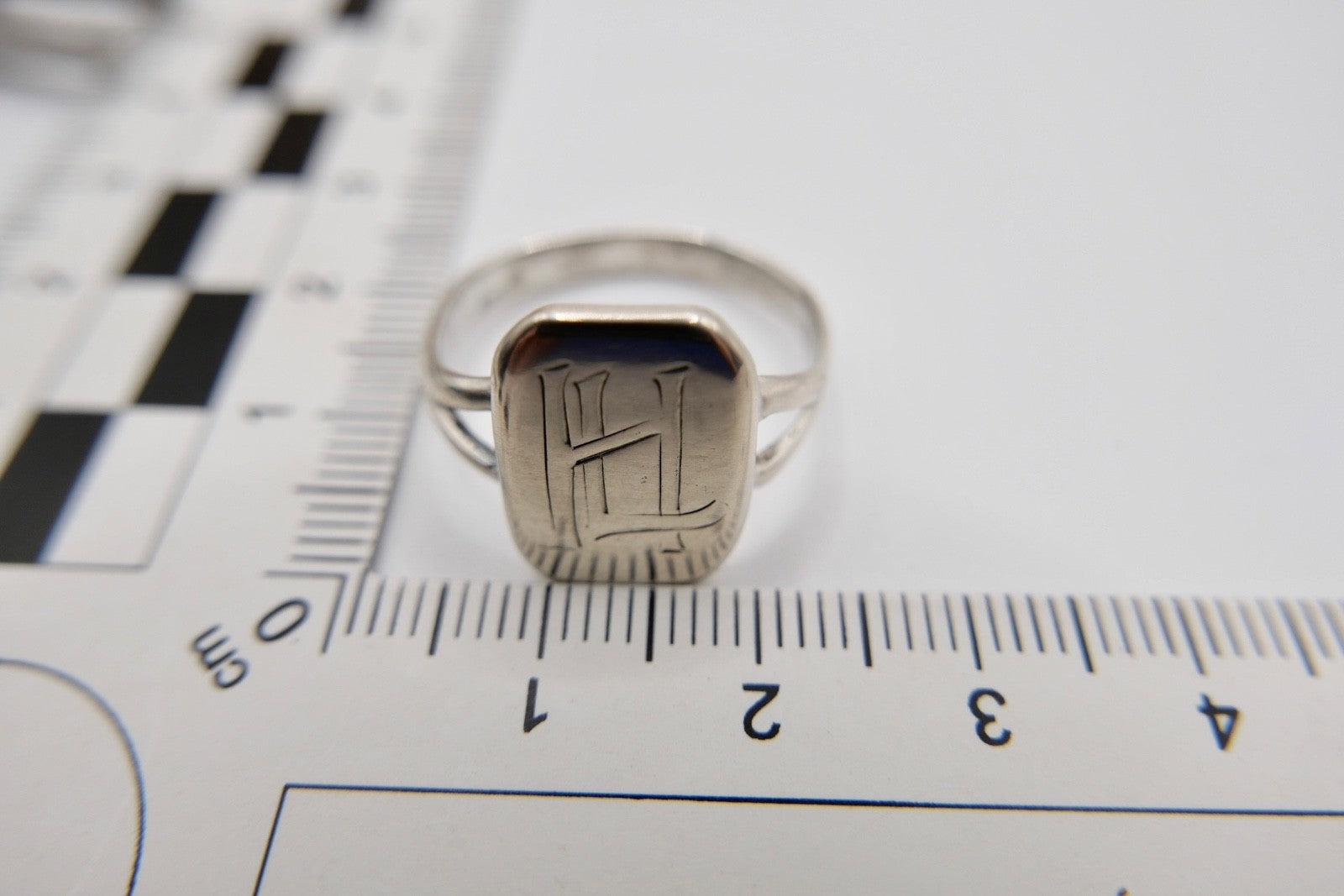 Alter Herren Siegelring 800 Silber Monogramm LH HL Wappenring Gr. 62