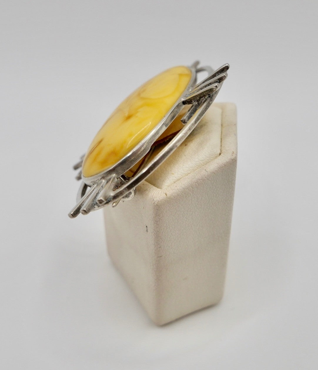 Vintage Silberbrosche mit gelbem Naturbernstein 925 Silber butterscotch