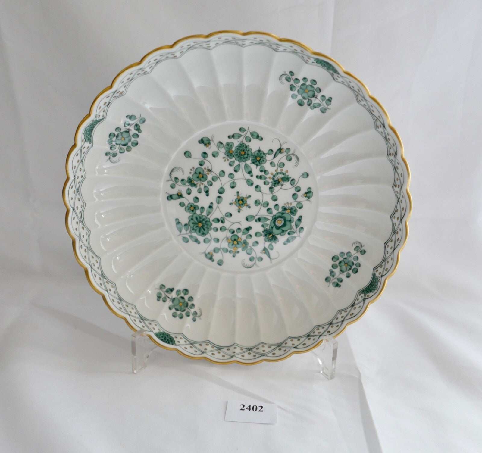 Meissen 1. Wahl Porzellan geriffelte Schale Teller indisch grün reich 21,5 cm