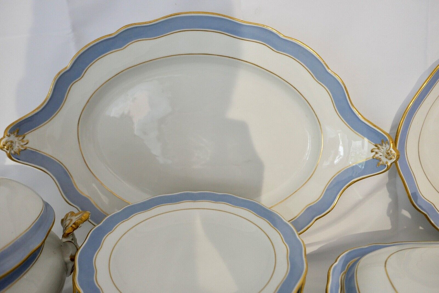 Knaufzeit seltenes Meissen Speiseservice Weiß Blau Gold Putto XXL Platte 1.Wahl