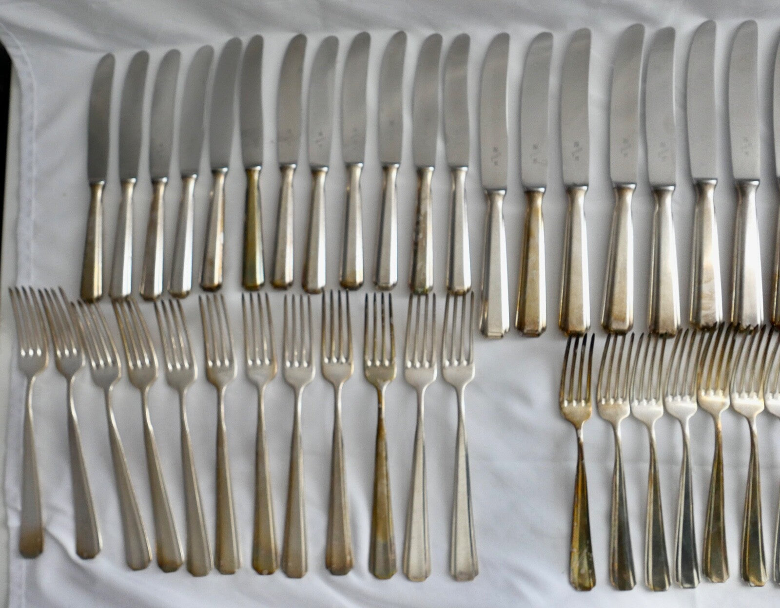 80 Teile WMF 1900 Hammerschlag 90er versilbert Gabel Messer Löffel