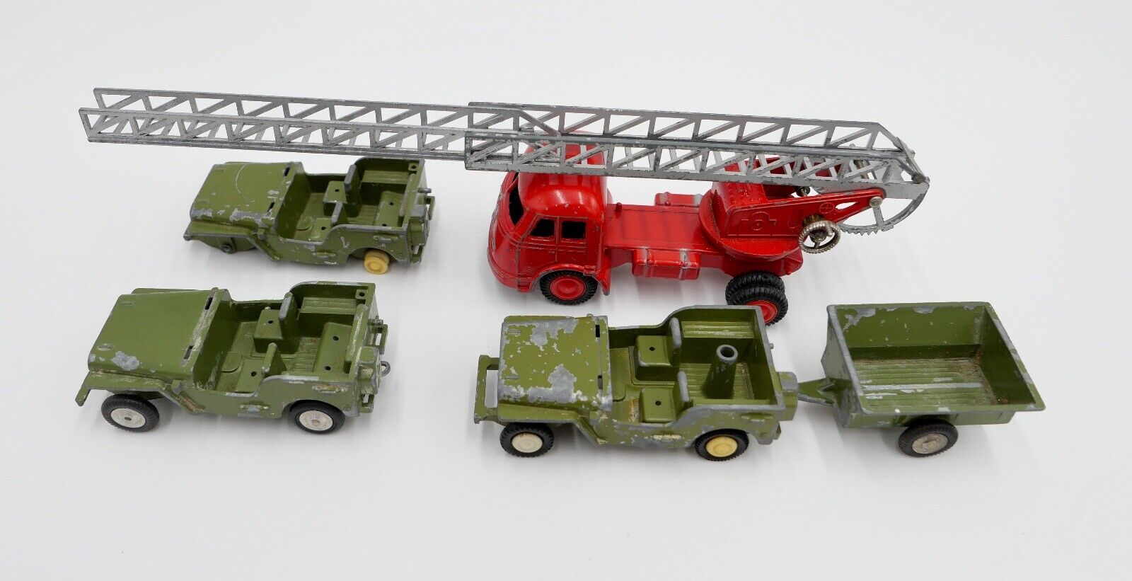 Posten 4 Stück Gama Toys Modellautos Feuerwehr 710 904-5-6 Jeep Militär