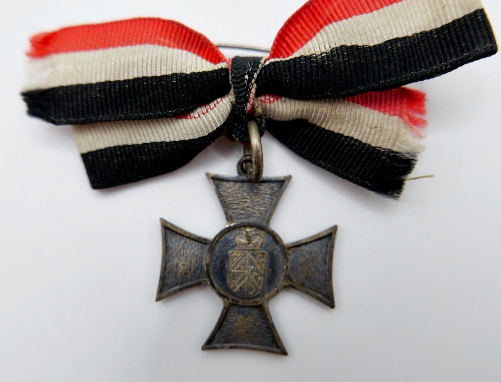 Baden Kreuz für freiwillige Kriegshilfe 1914 1916 Damenschleife Orden 1.WK