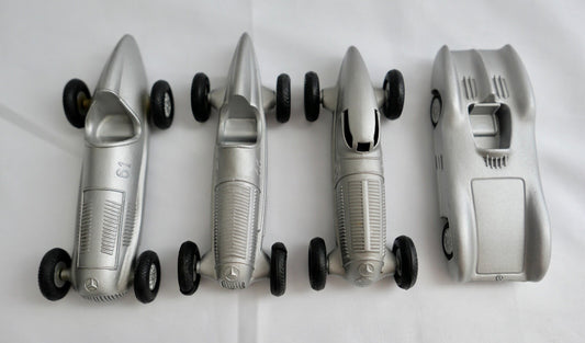 4x Märklin Mercedes Rennwagen W25  W25B  W154 W196 Stromlinie usw.