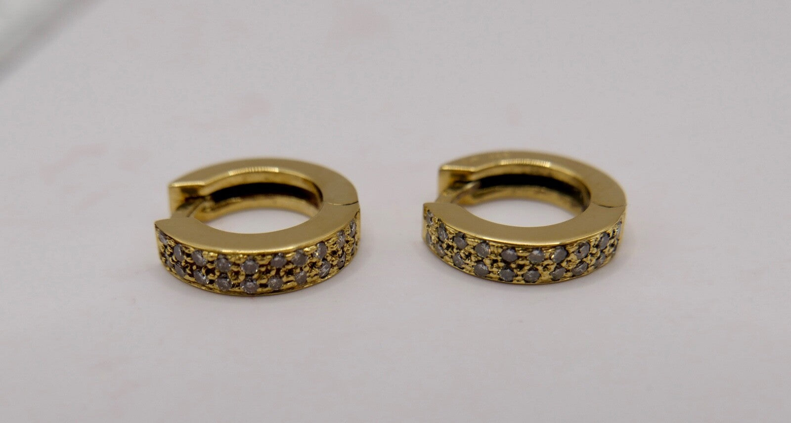 0,4 Ctw Diamant Creolen 750 18K Gelbgold 40 Brillanten besetz Ohrringe 90er