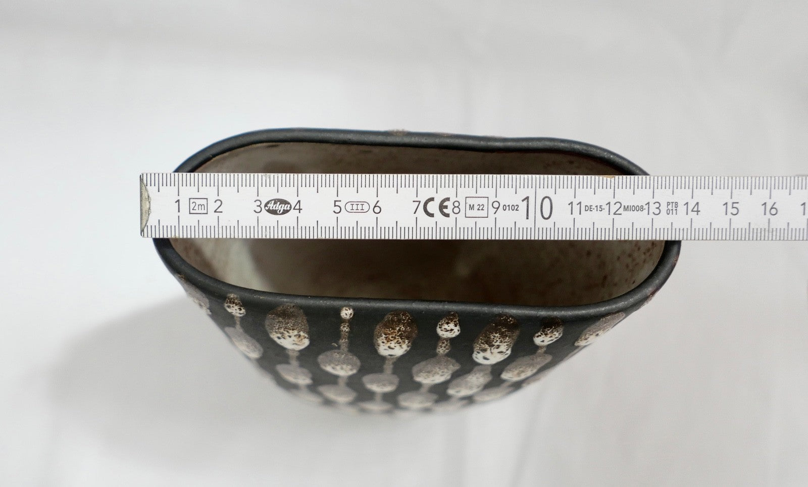 1960er 1970er Keramik Monika Maetzel Blumenvase in schwarz weiß 17 cm Dänemark