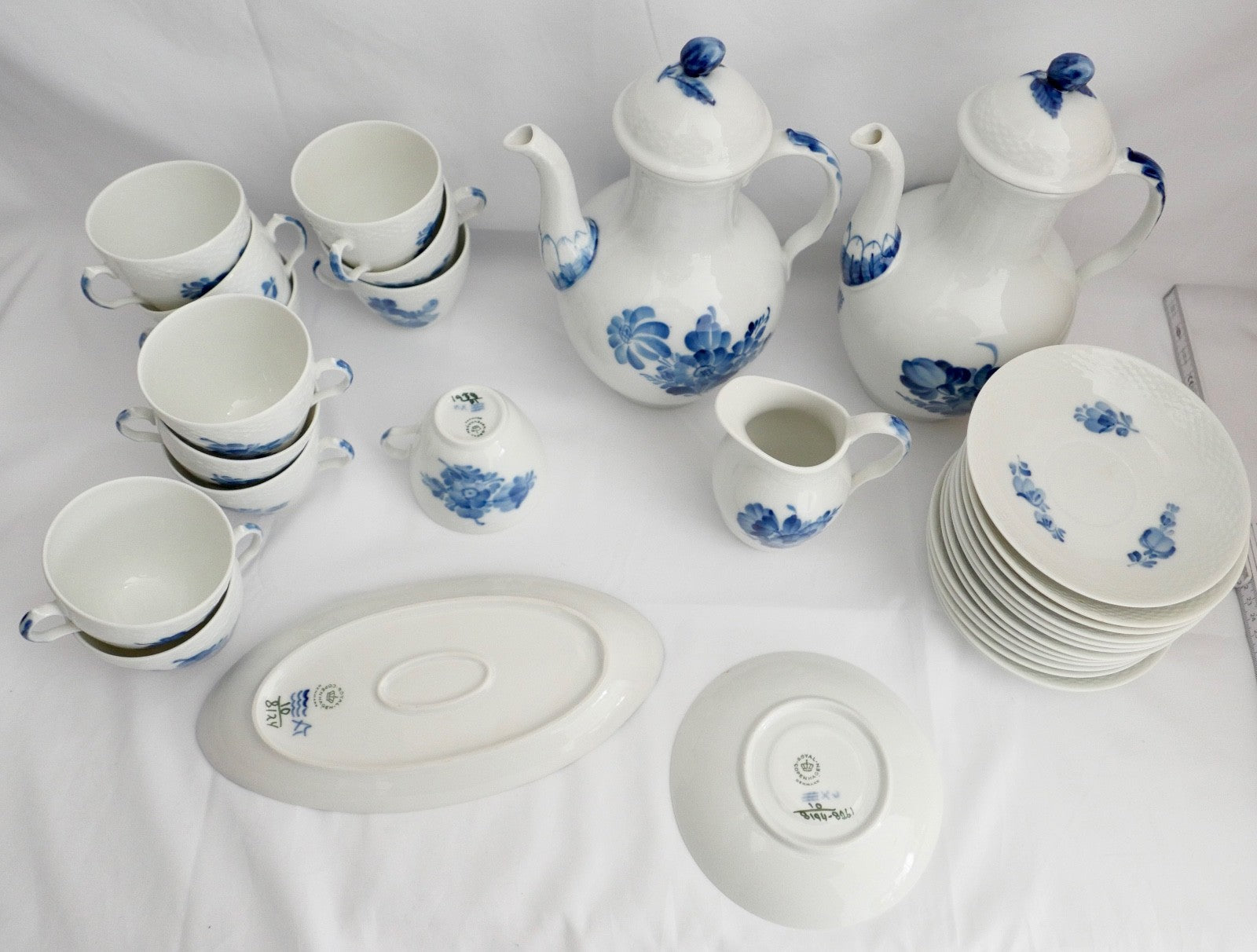 30 Tlg ROYAL COPENHAGEN " Blaue Blume " Kaffee Service Porzellan Teller Tassen