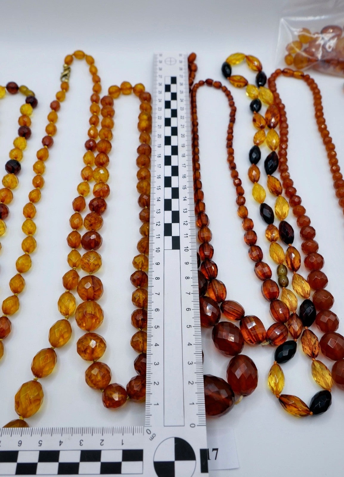 Konvolut Bernstein Ketten Bernsteinkette Königsberger Schliff 9 Stück 328 Gramm