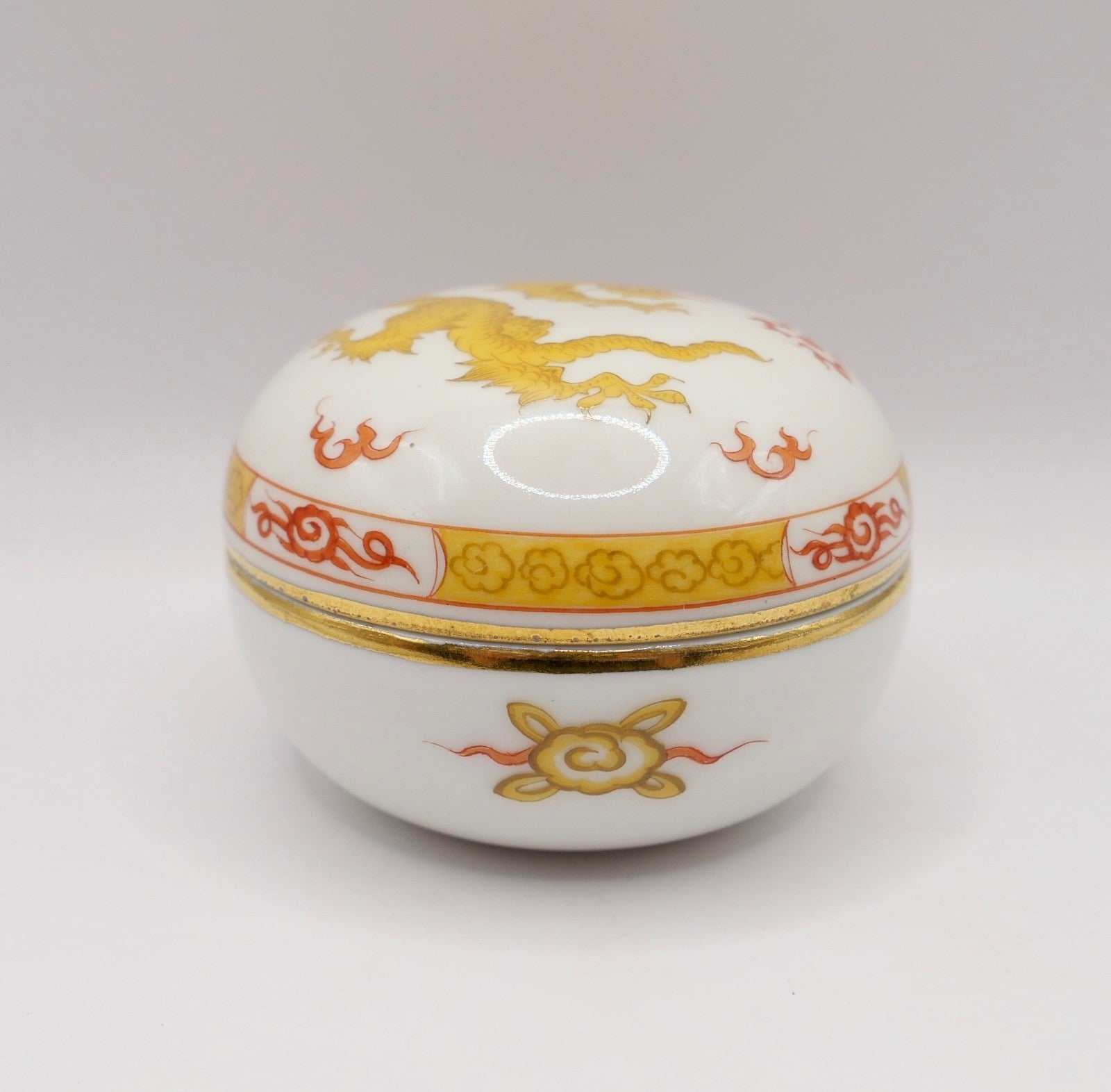 Meissen Deckeldose Zuckerdose reicher gelber Drache Goldrand