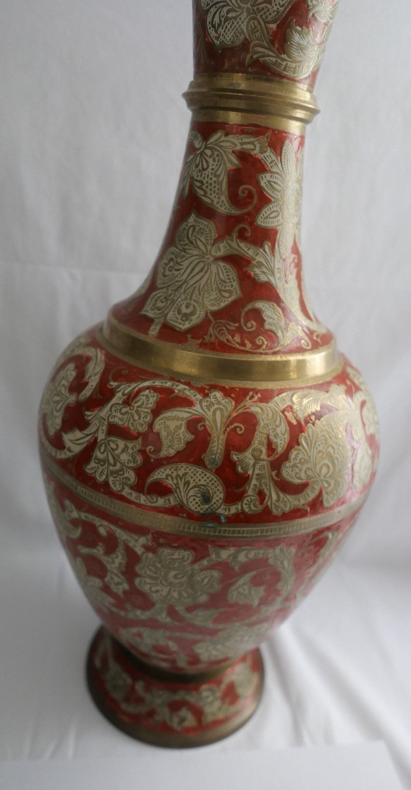 Große Messingvase Emaille Indien Handarbeit Rot Gold Blumendekor Vintage