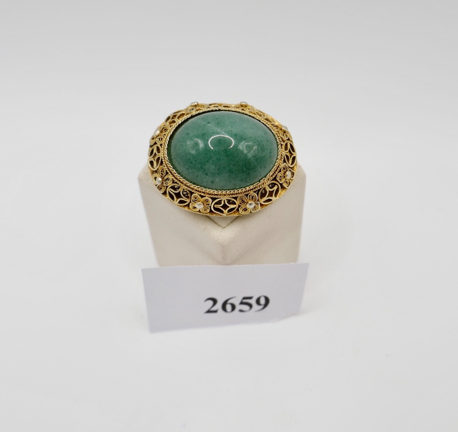 Silber Brosche vergoldet mit Jadeit Cabochon um 1950