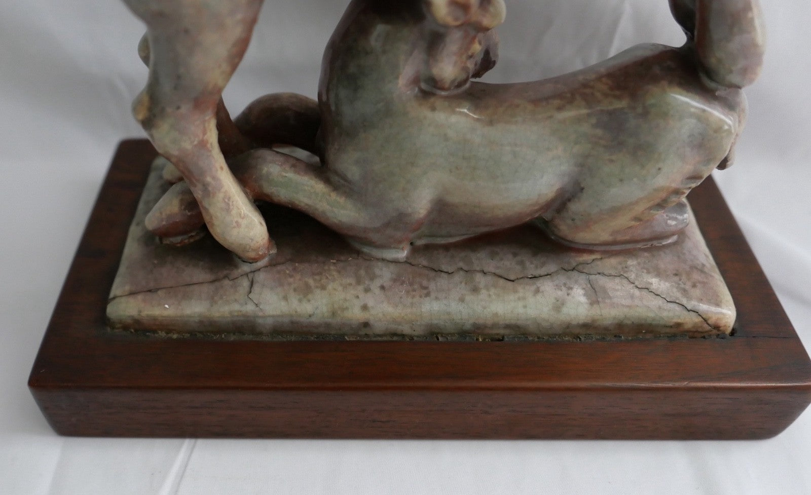 Art Deco Keramik Skulptur Rehkitz auf Holzsockel Rudolf R. Rempel 1934
