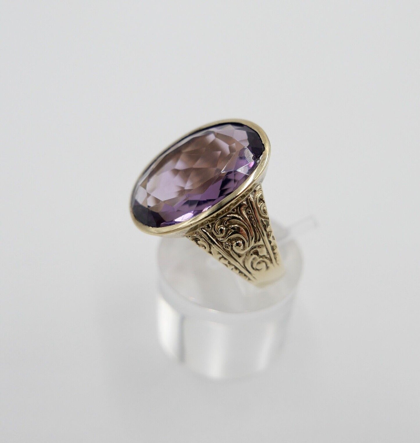 Antiker Jugendstil Damen Gold Ring 9K 375 Gr. 64 mit 14 Ct großem Lila Amethyst