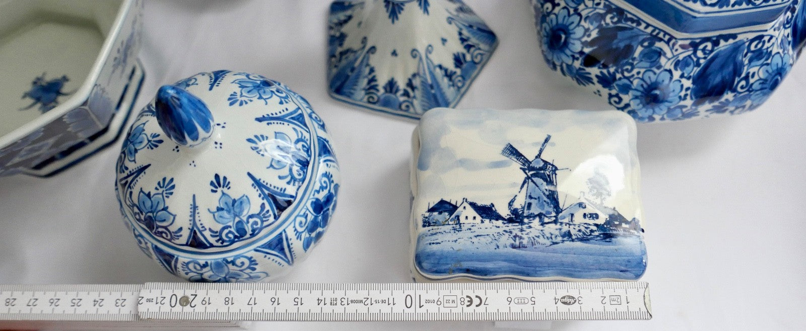 13 Teilig Posten Konvolut DELFT Teller Vase Schüssel Dose