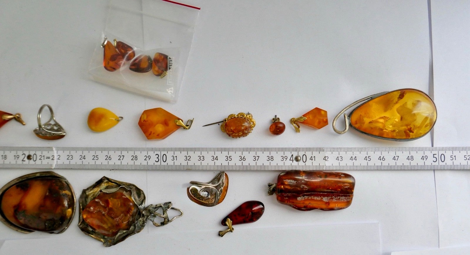 Großes Konvolut Bernstein Schmuck versilbert Anhänger Ring Kreuz Naturbernstein