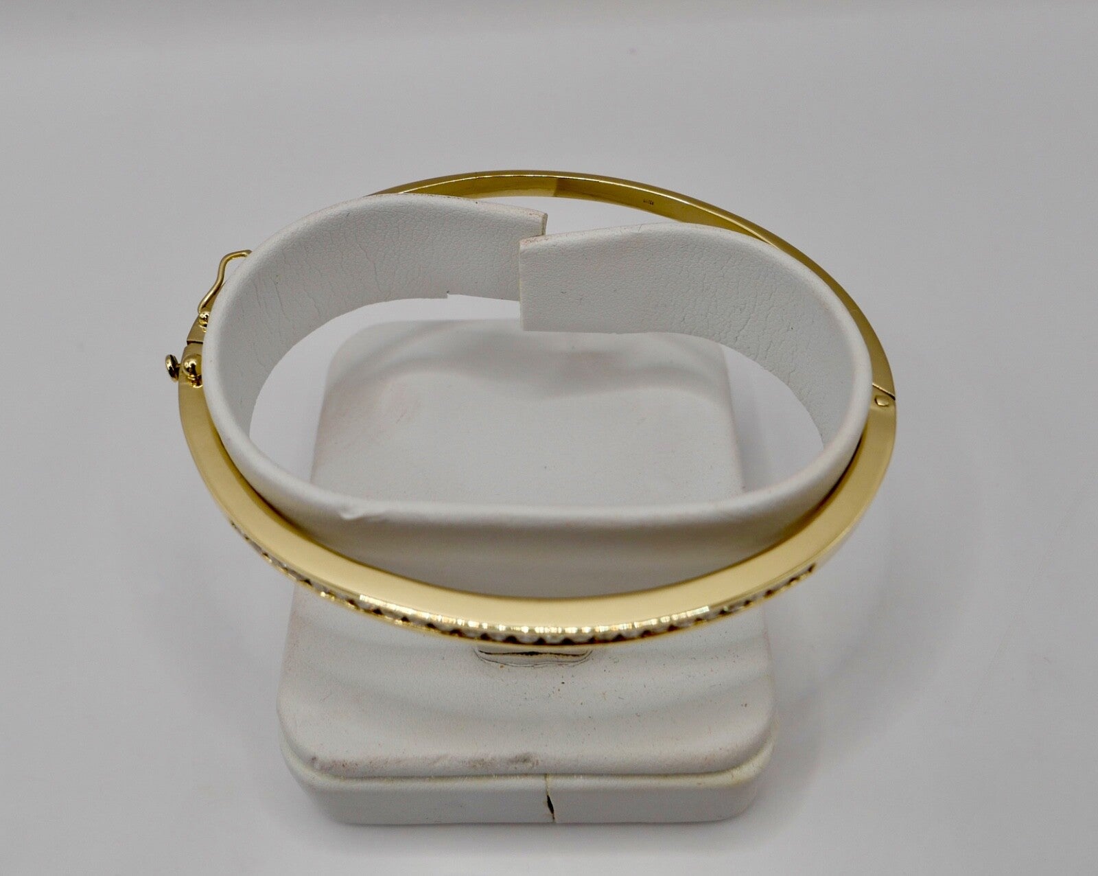 Brillantarmband Armreif Armspange 750 / 18 K Gelbgold 24 Brillanten 1,68 Ctw
