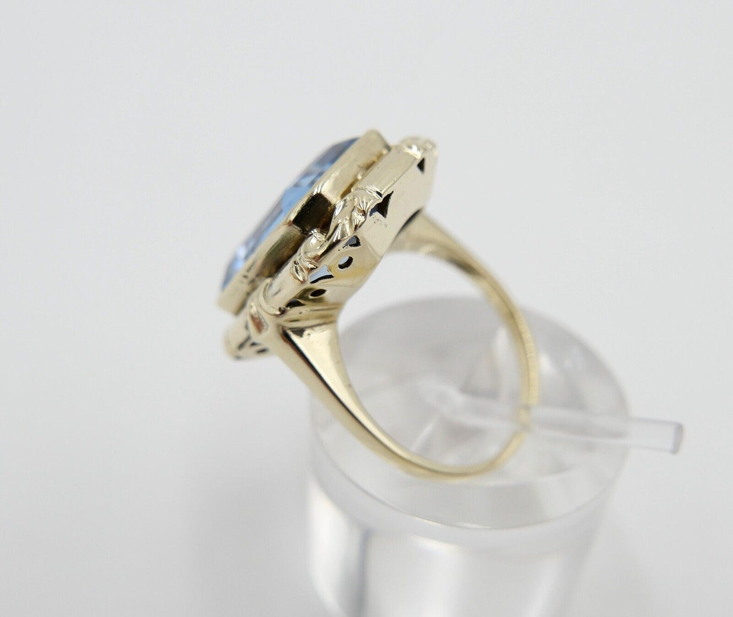 1940er Gold Ring 14K 585 Damenring 9,5 Ct mit blauen synth. Spinell Gr. 53-54