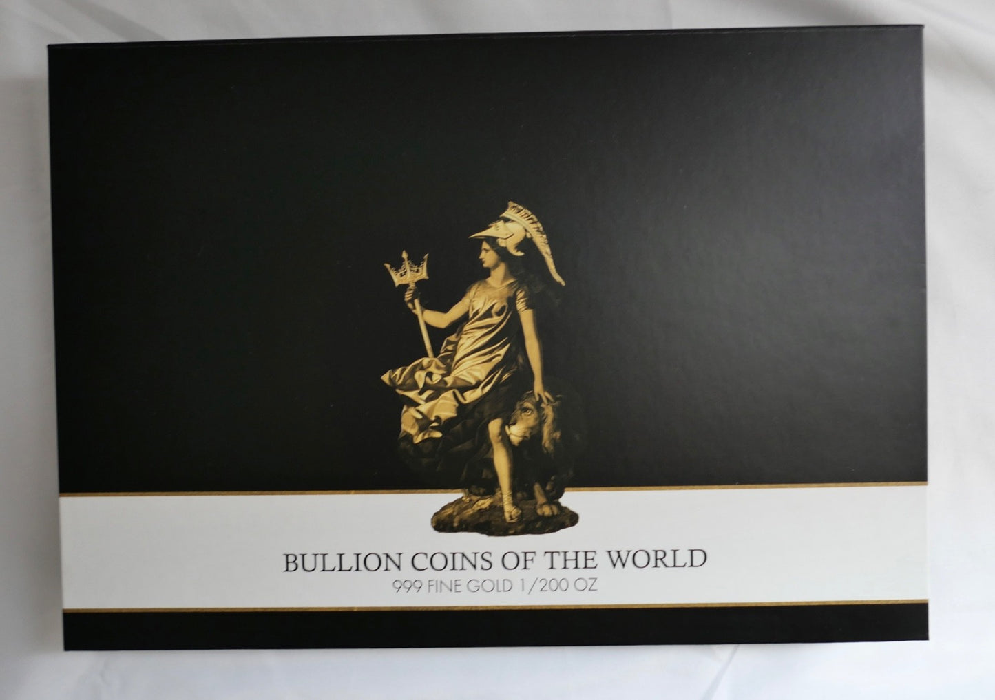 4 x Goldmünzen " Bullion Coins of the World 2019 “ 5000 Francs im Album 1/200 oz